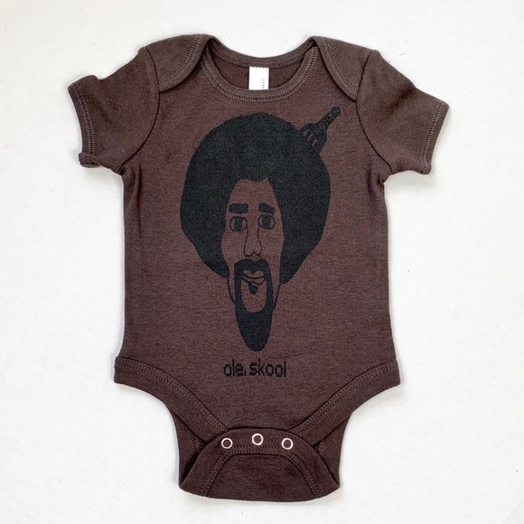 Boys brown bodysuit size 3 months, snapsuit - Picture 1 of 3